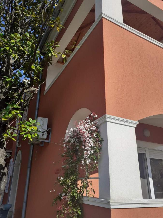 Apartments Rolovina Tivat Exterior foto
