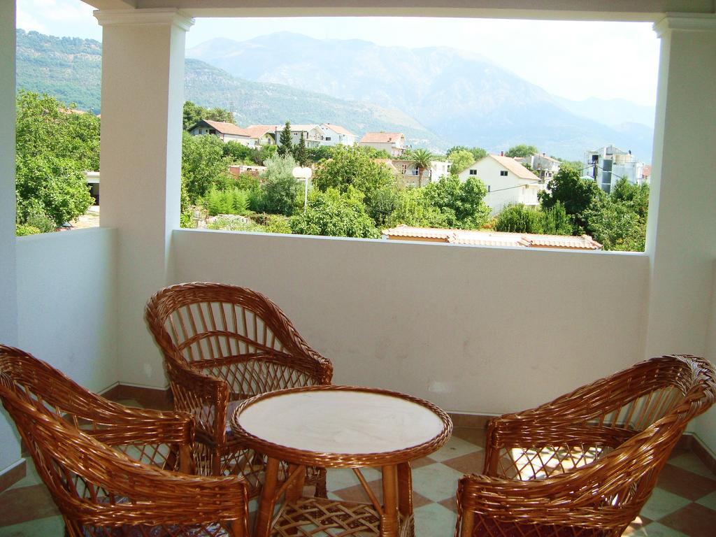 Apartments Rolovina Tivat Zimmer foto